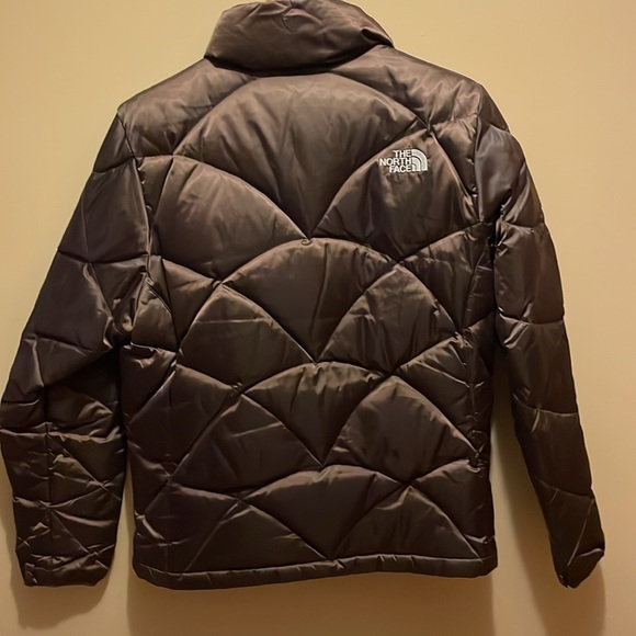 North Face Women’s Aconcagua 550 Down Jacket. Size Medium. Chocolate Brown - Picture 2 of 5